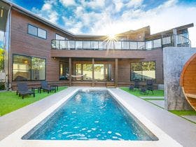 【静岡県のプール・サウナ・天然温泉付き貸別荘・コテージ】SANA 伊豆大室山-Pool Villa-