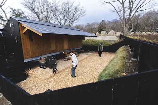 ห้องพักพร้อมลานวิ่งเล่นสำหรับสัตว์เลี้ยง