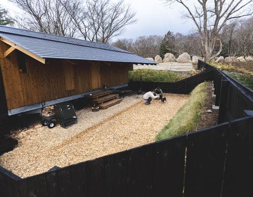 ドッグラン仕様の客棟