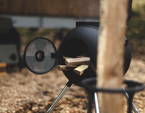 焚き火BBQ台完備