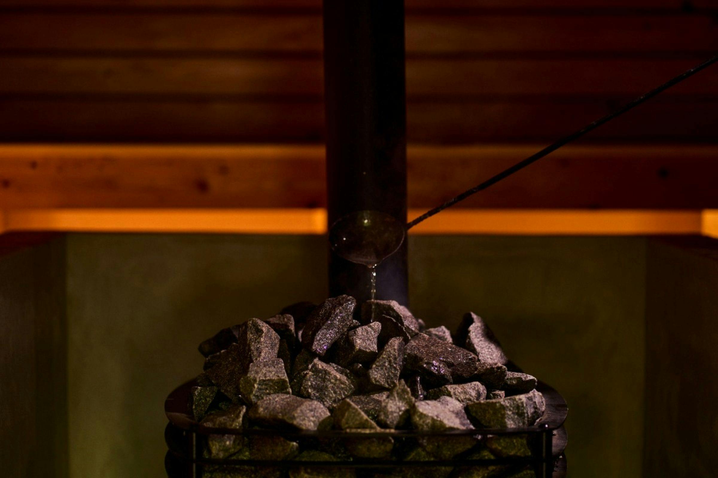 SOU.-SAUNA&HOTEL-
