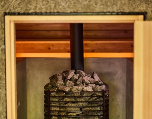 NARVI製のサウナストーブ。