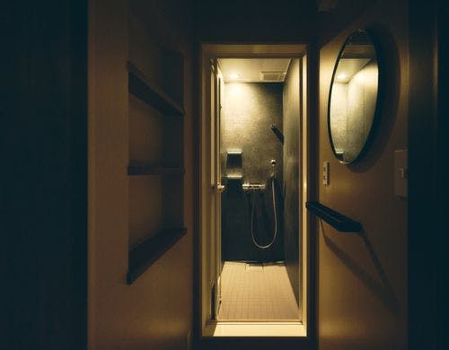 シャワールーム