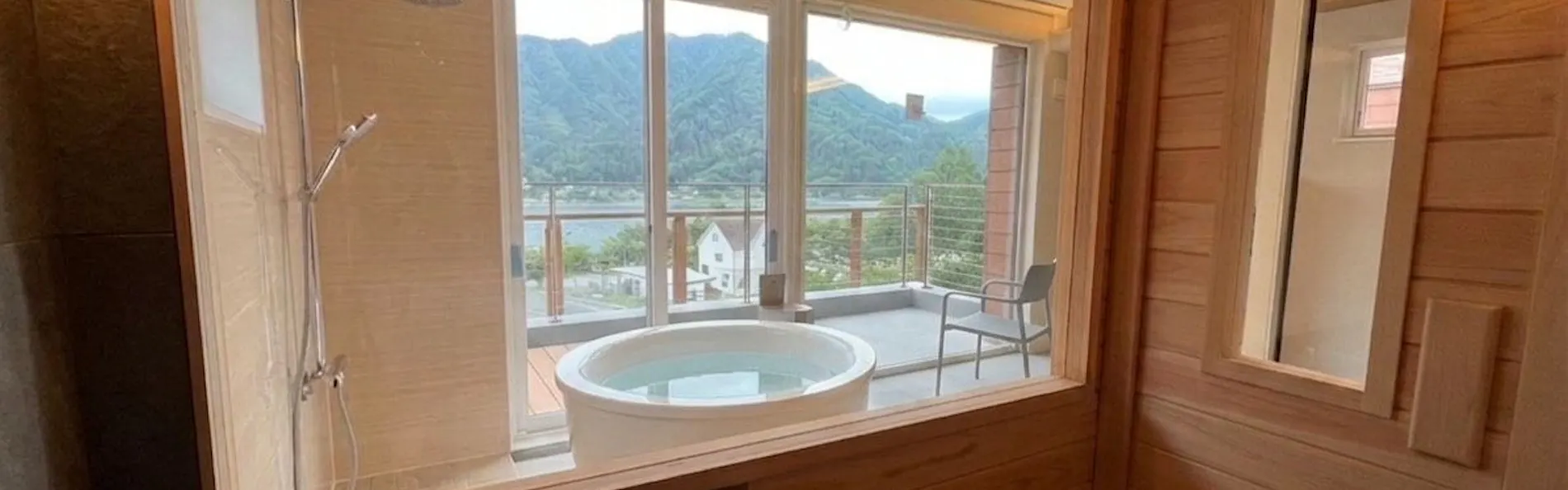 totonoco 湖畔の隠れ家