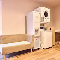 製氷機、コインランドリー