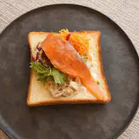 朝食