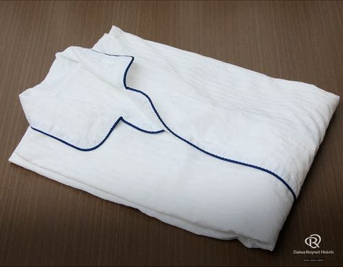 客室備品：ガウン