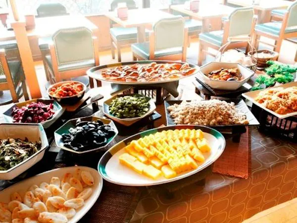 รวมอาหารเช้าสไตล์ญี่ปุ่นและตะวันตก / เริ่มต้นเช้าวันใหม่ด้วยอาหารเช้าที่โรงแรม!