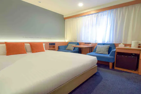 เตียงควีนไซส์ขนาดกว้าง 160 ซม.