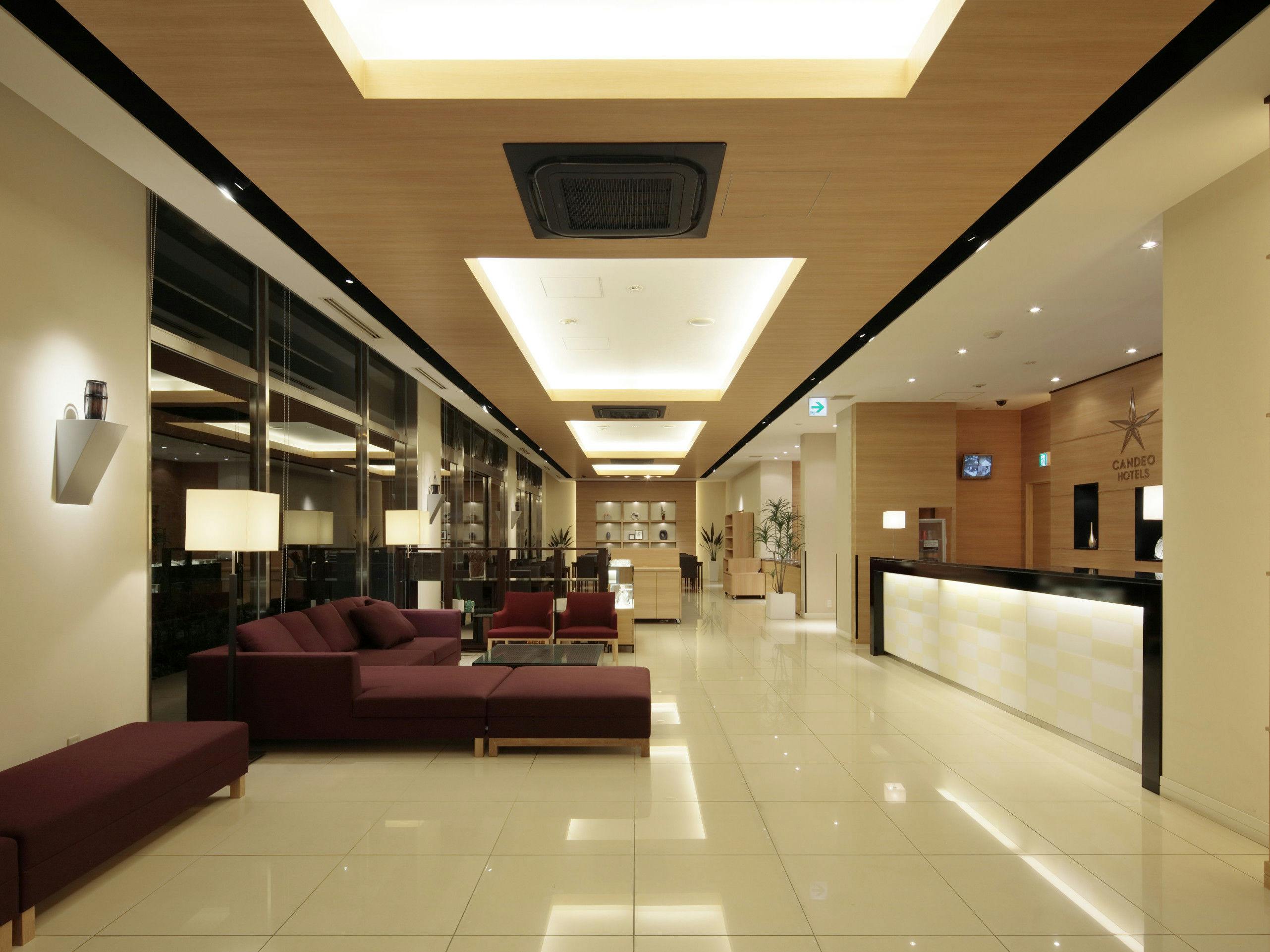 フロント・ロビー