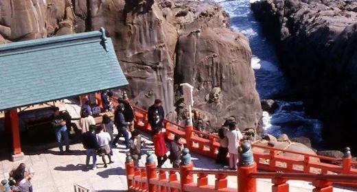 「1泊素泊まり」 朝食無しプラン 【ビジネスにも観光にも・青島天然温泉で湯ったり・駐車場無料】