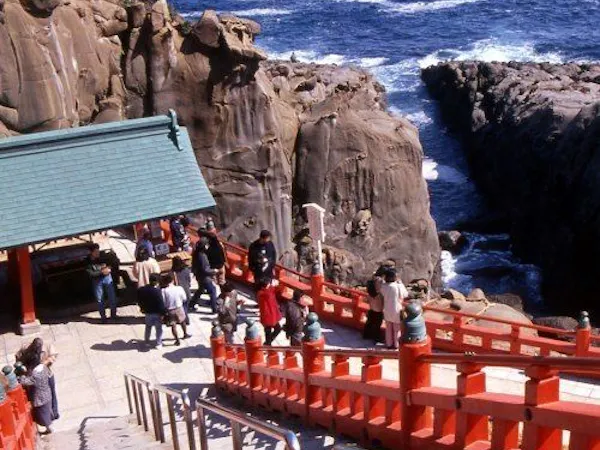 「1泊素泊まり」 朝食無しプラン 【ビジネスにも観光にも・青島天然温泉で湯ったり・駐車場無料】