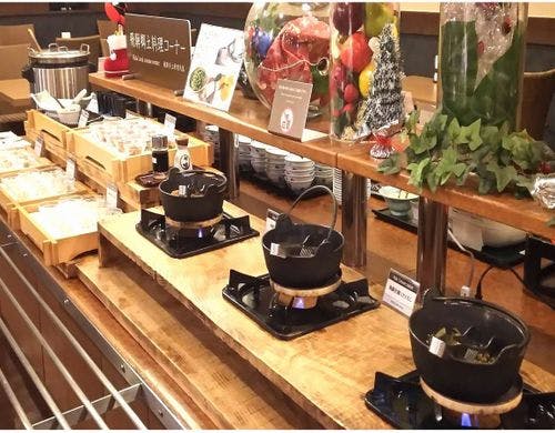 ◆バイキング夕食＝鍋コーナー＝