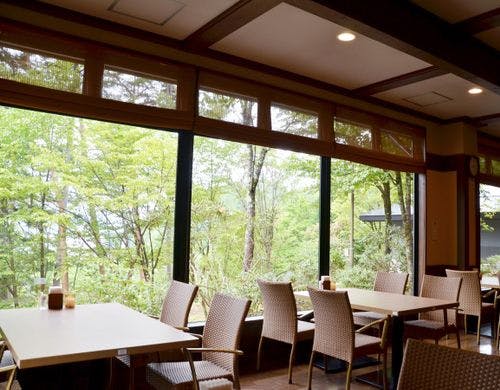 ◆広々レストランホール（１００名様可能）