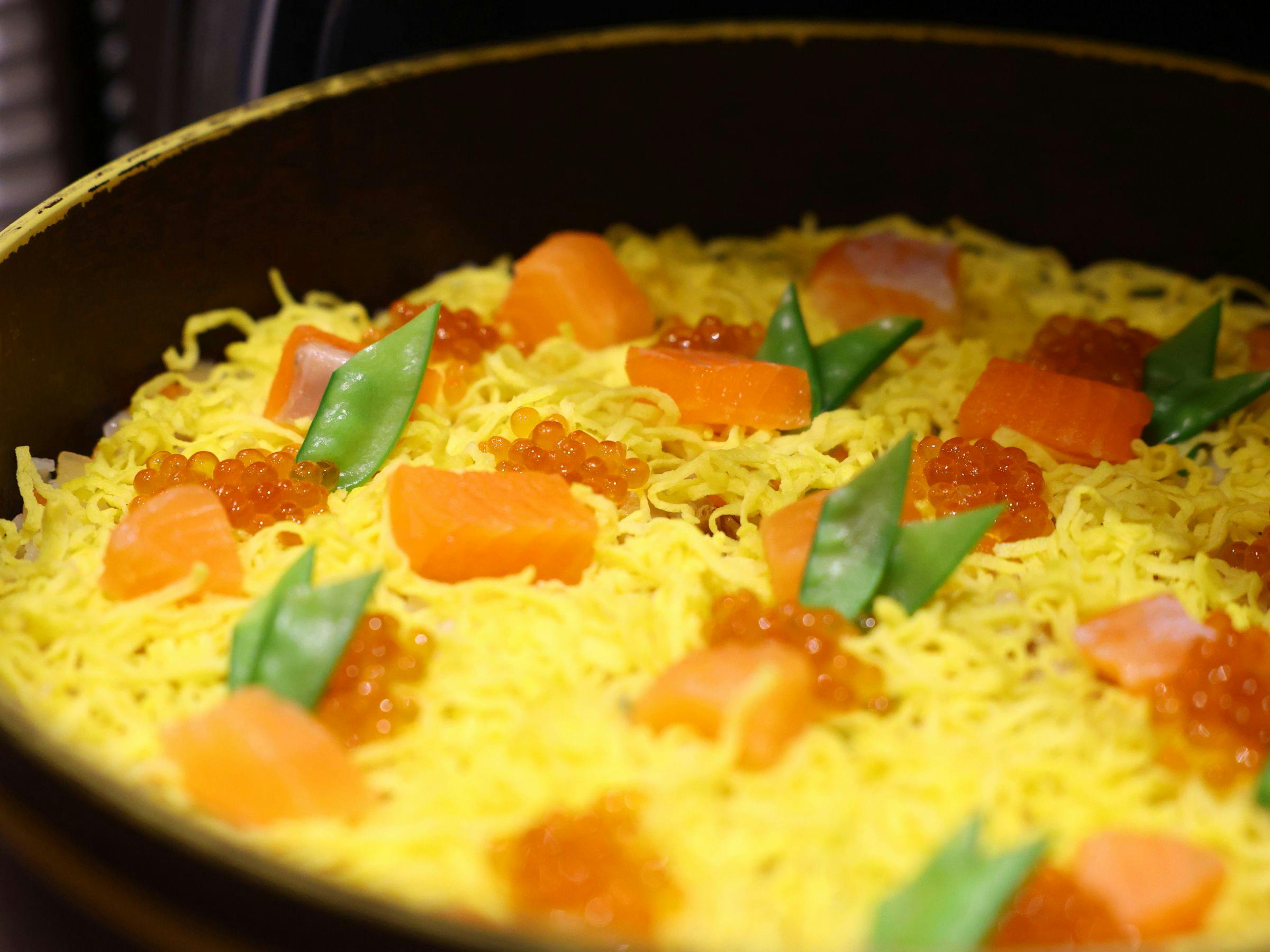 ご当地メニュー『信州サーモンちらし』