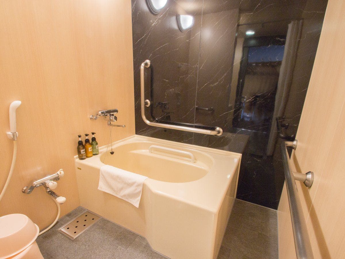 ■ユニバーサルルームバスルーム