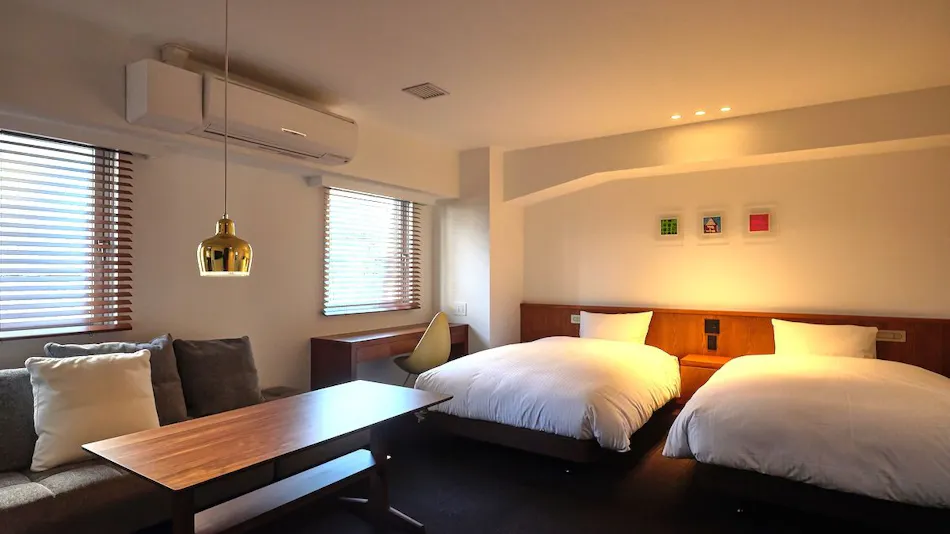Seven Days Hotel Plus