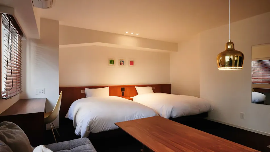 Seven Days Hotel Plus