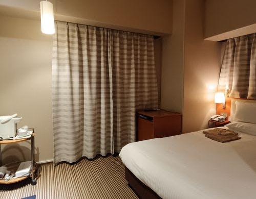 コーナーダブルルーム