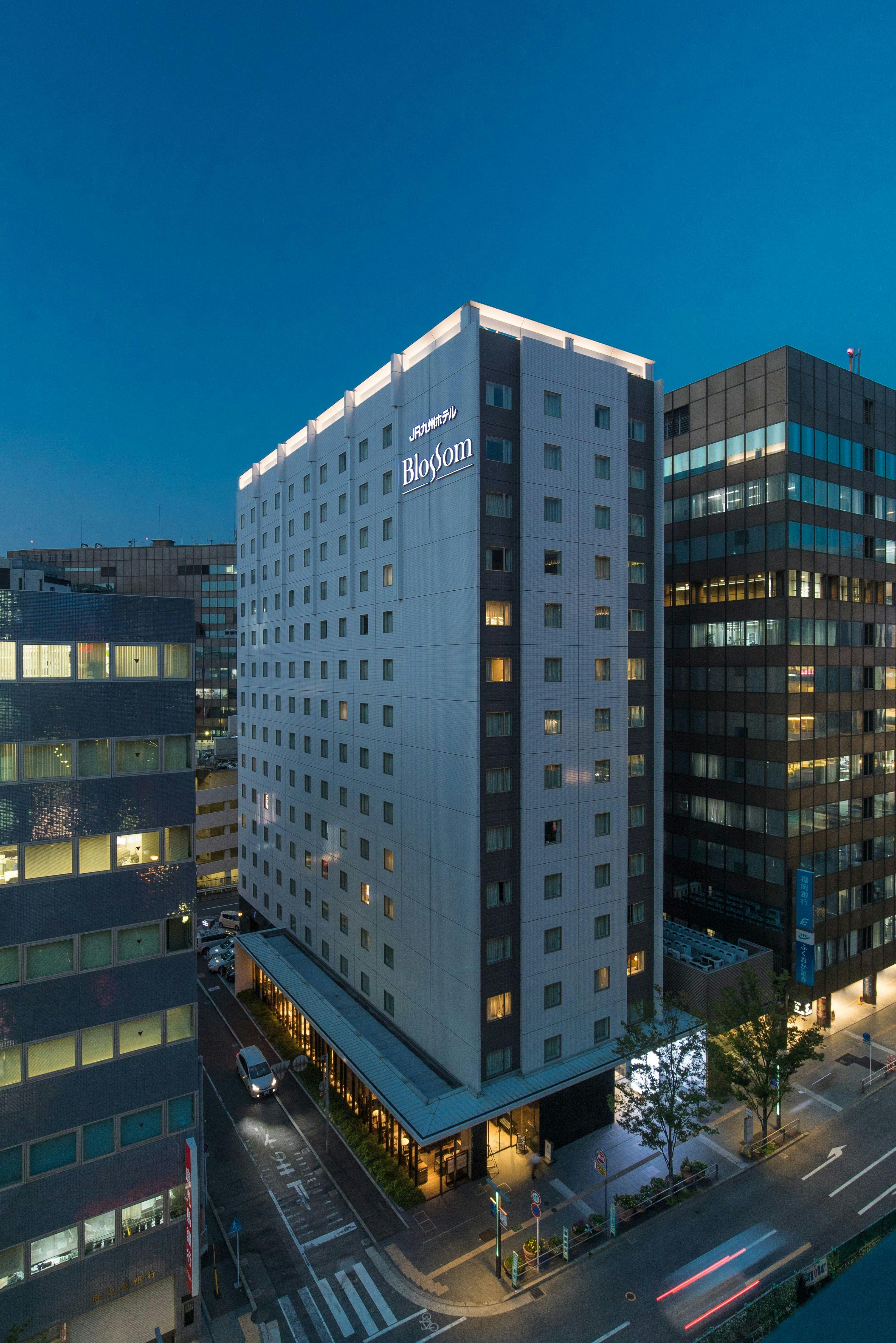 ภายนอก (กลางคืน)