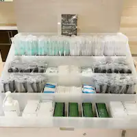 บาร์สิ่งอำนวยความสะดวก