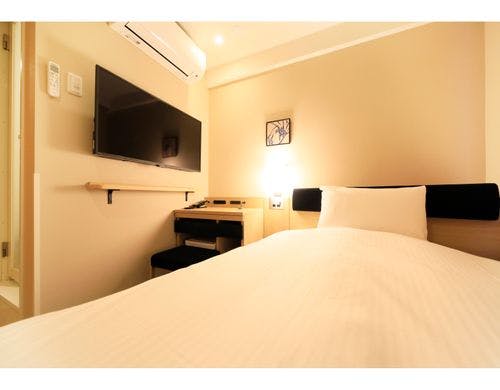 デスク天板は開閉式で広さ調整可能