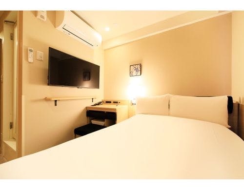 デスク天板は開閉式で広さ調整可能