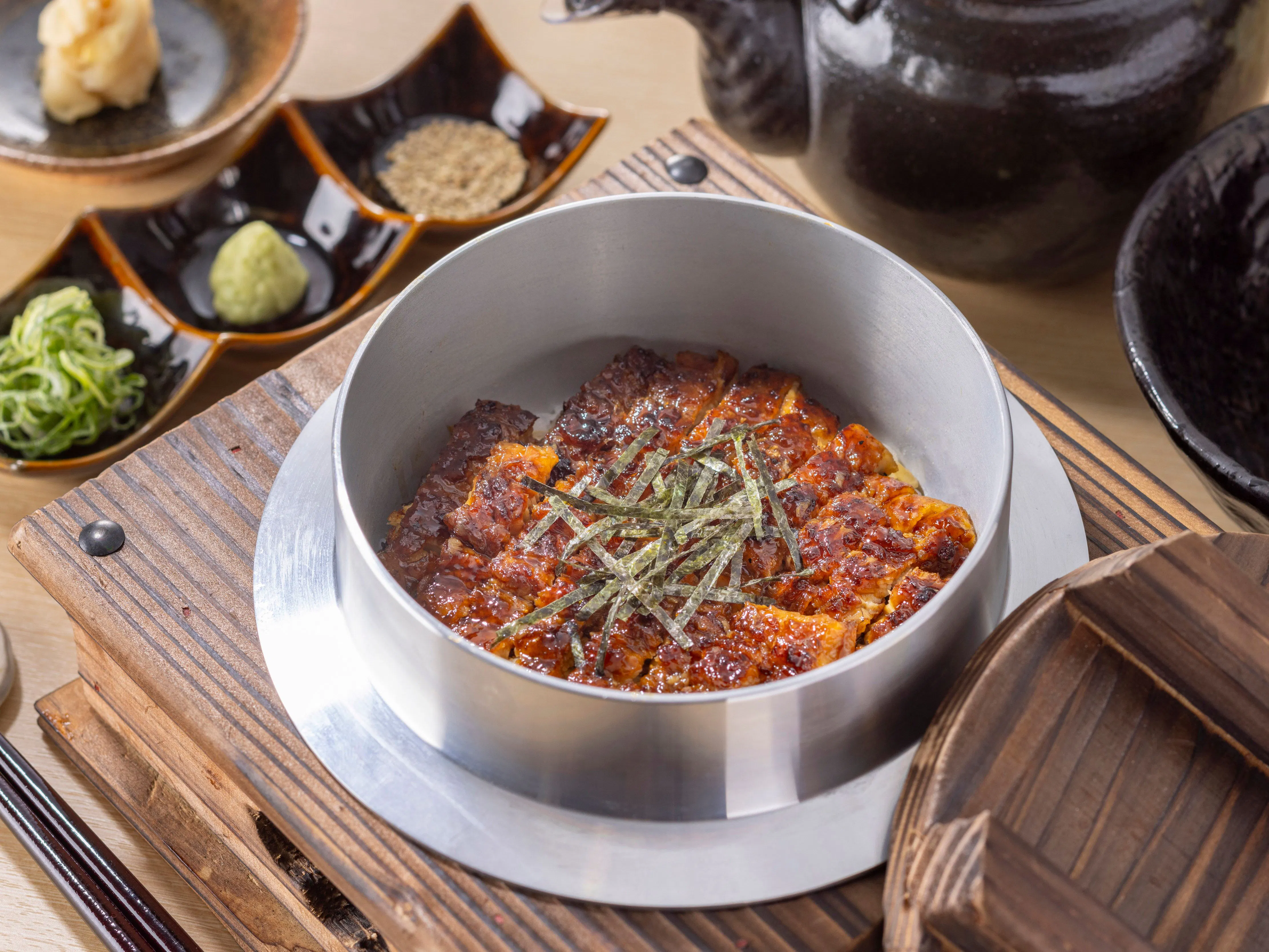 เมนูอาหารเช้า "ฮิทสึมาบุชิ" (ให้บริการตั้งแต่วันที่ 28 เมษายน)