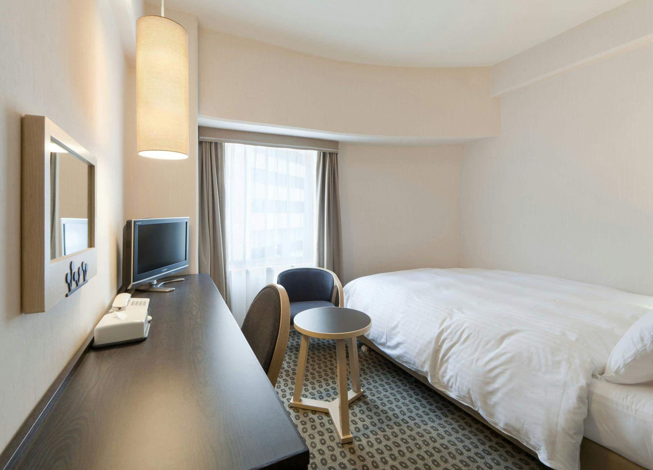 喫煙 セミダブル レイトチェックアウト12時 素泊まり プラン 名古屋駅前モンブランホテル 一休 Comビジネス