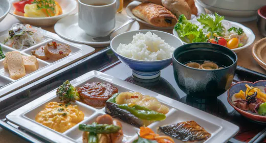 【朝食付】種類豊富なビュッフェが人気