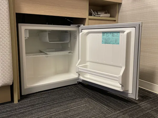客室冷蔵庫