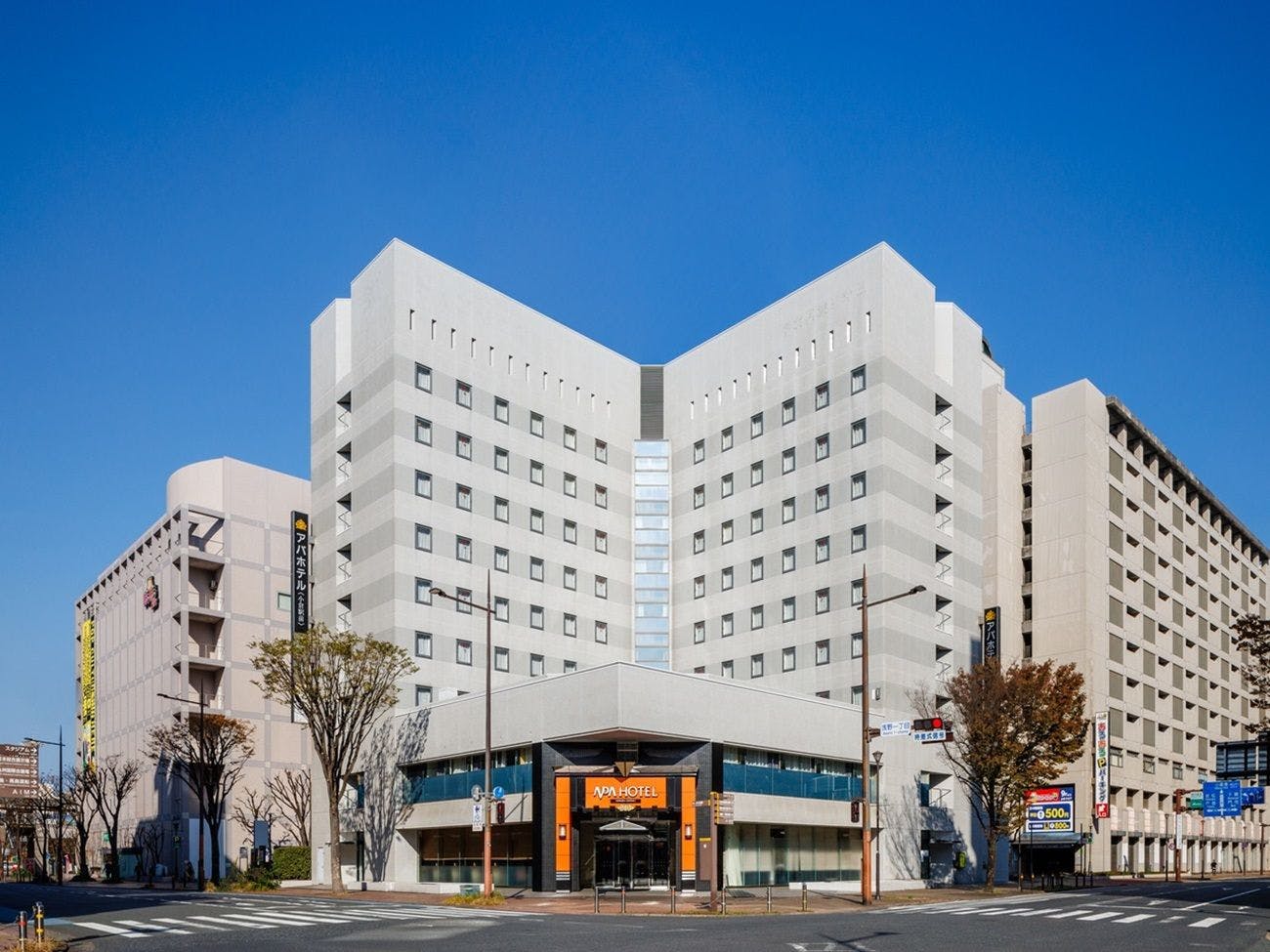 Hotel Eksterior: Gambar 1