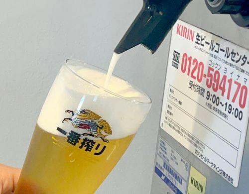 夕食のビュッフェは生ビールもご自由に