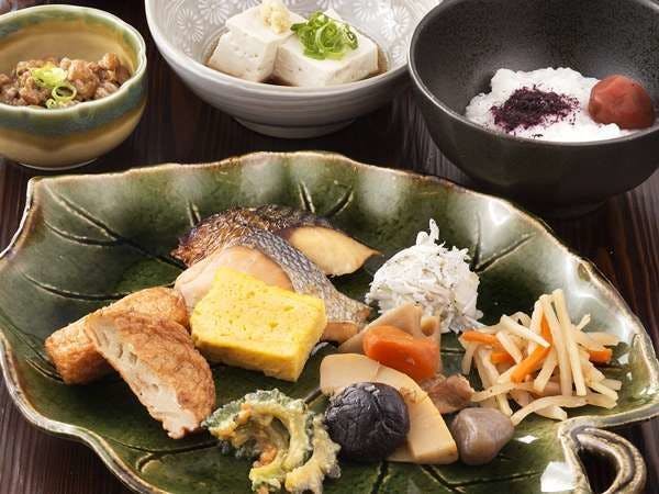 天然温泉かけ流し 絹肌の湯 シルクイン鹿児島