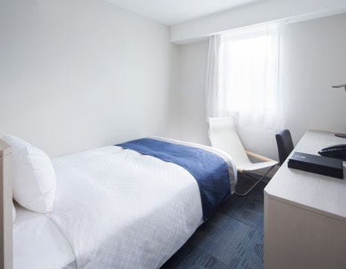 シングルルーム（約14平米）