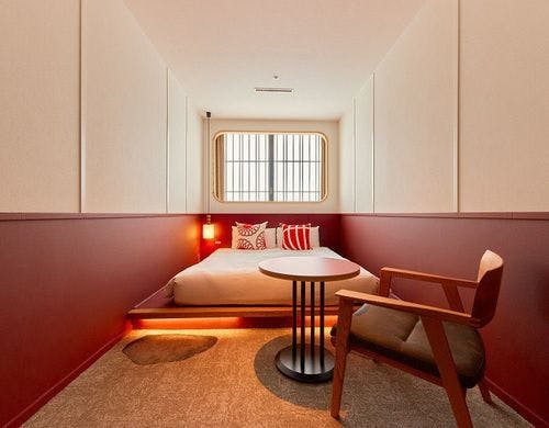 数珠や和紙を使用した照明(一例)