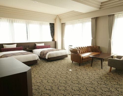 禁煙スイート（60平米／ベッド120cm×2台）