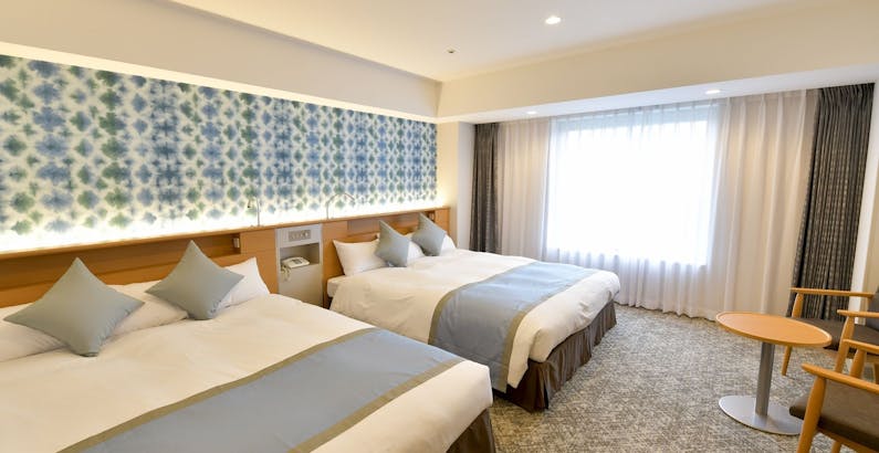 キングベッド2台のハリウッドツイン 32平米 禁煙 ファミリー グループにおすすめ 担当一押し ハリウッドルーム プラン 朝食付 プラン 成田東武ホテルエアポート 一休 Comビジネス