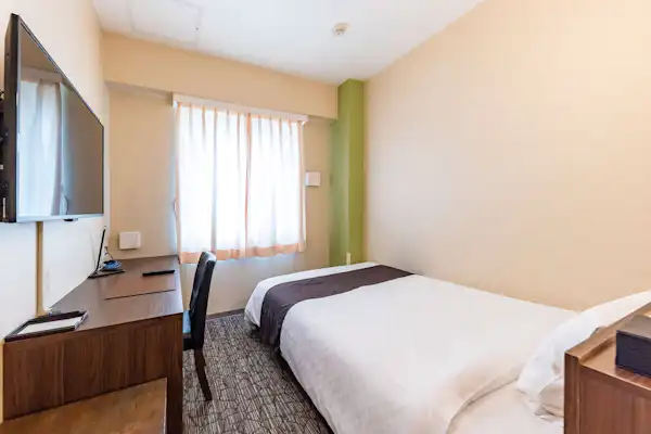 ห้องพักเดี่ยว เตียงเซมิดับเบิ้ล ปลอดบุหรี่