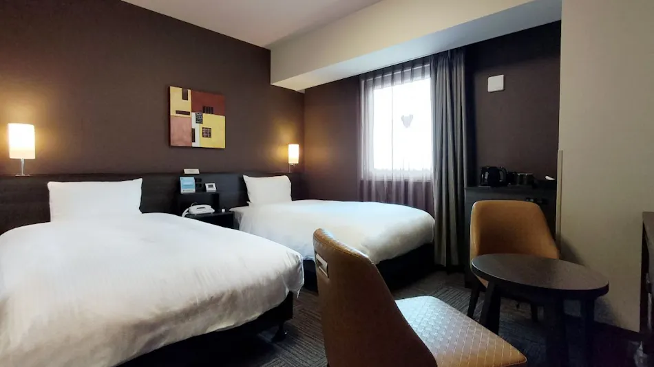 Hotel Route-Inn Takaoka Ekimae