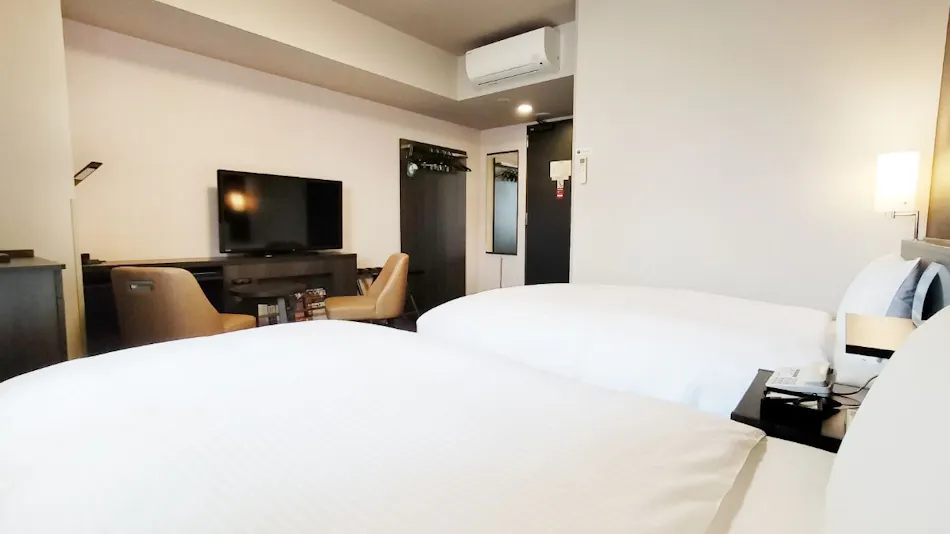 Hotel Route-Inn Takaoka Ekimae