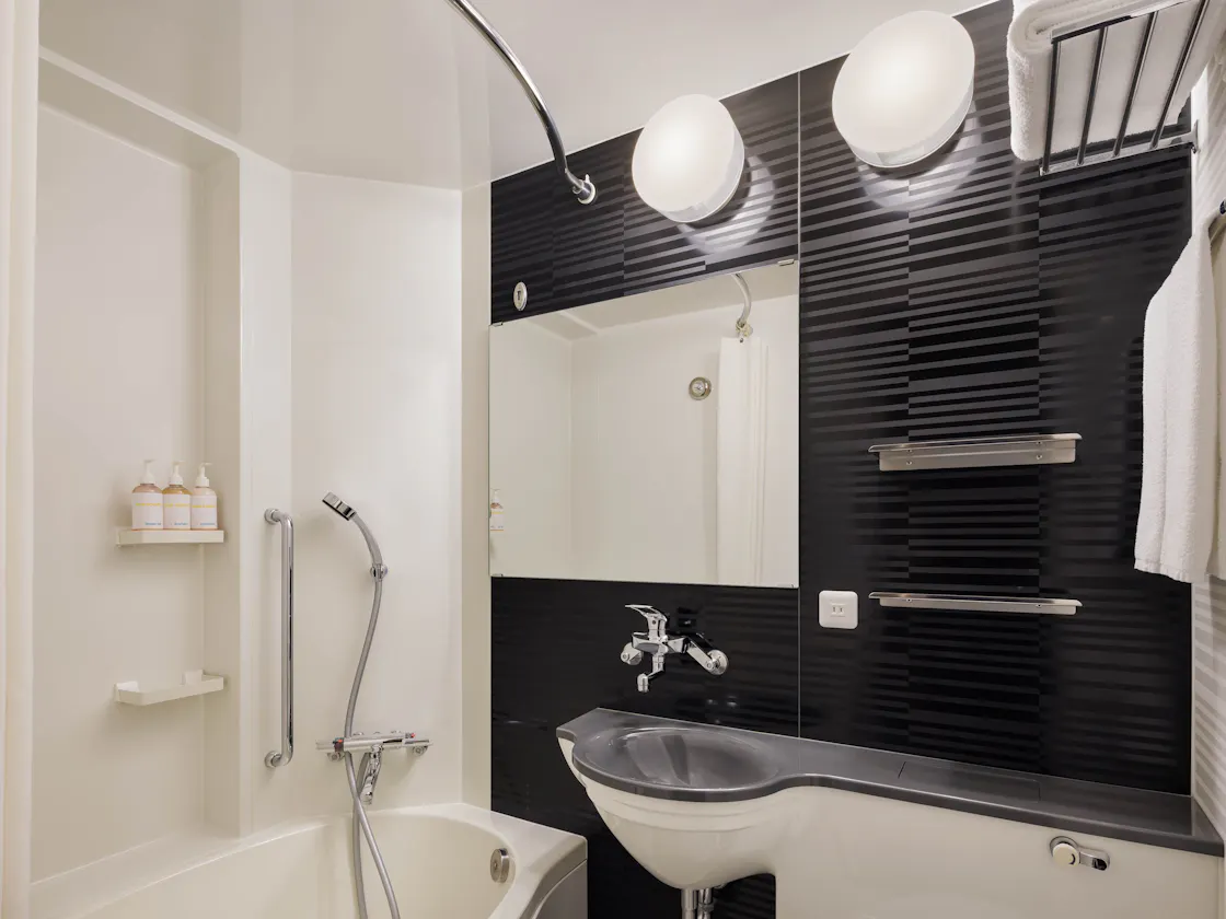 バスルーム(セミダブルルーム)