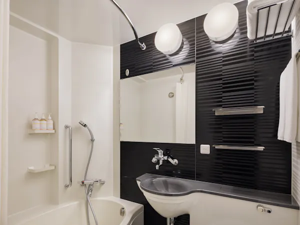 バスルーム(セミダブルルーム)