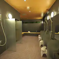 남성 대중 목욕탕