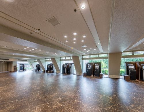 セルフチェックイン機