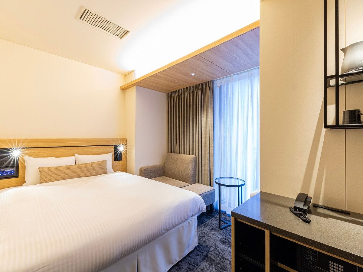 【禁煙】スタンダードダブル＜17平米＞