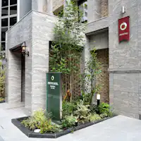 ป้ายกระจกเป็นจุดสังเกต