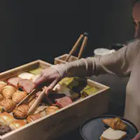 ขนมปังอาหารเช้าฟรี - ผู้หญิง