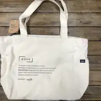 กระเป๋าโท้ตสีขาวแบบดั้งเดิมของ BSPK