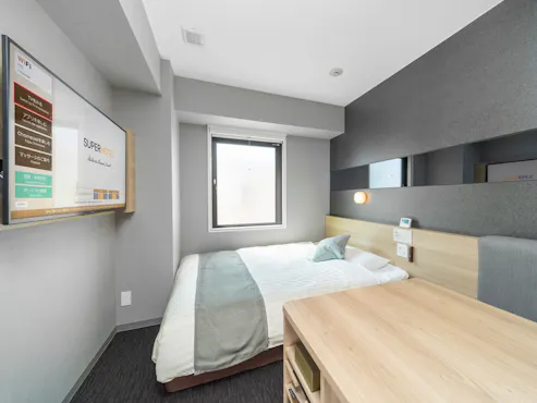 広々としたデスクで作業もしやすいです